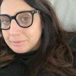 Meet your Posher, Debra